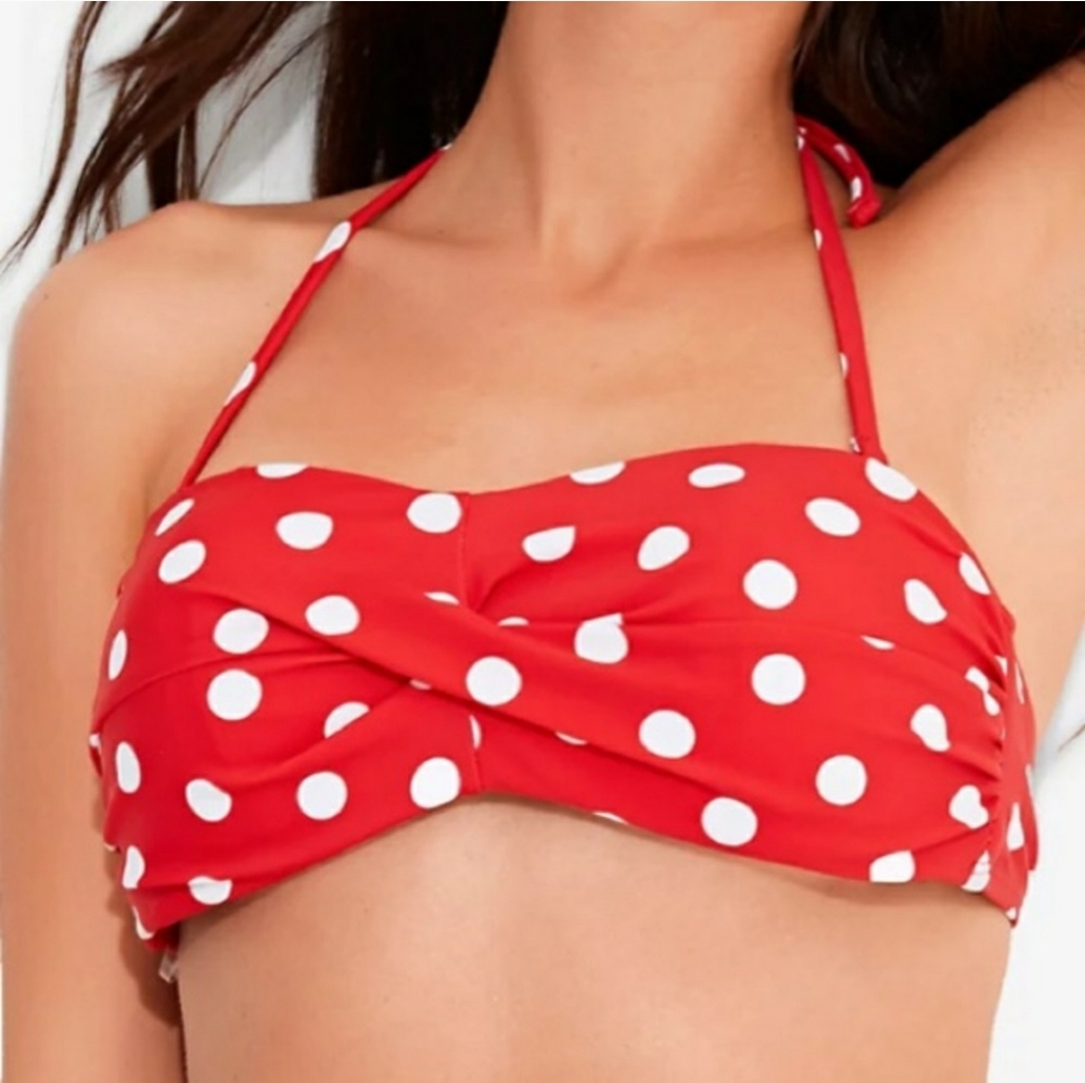 NWT 〰️Hot Topic〰️ Polka Dot Tie Neck Bikini Top XL